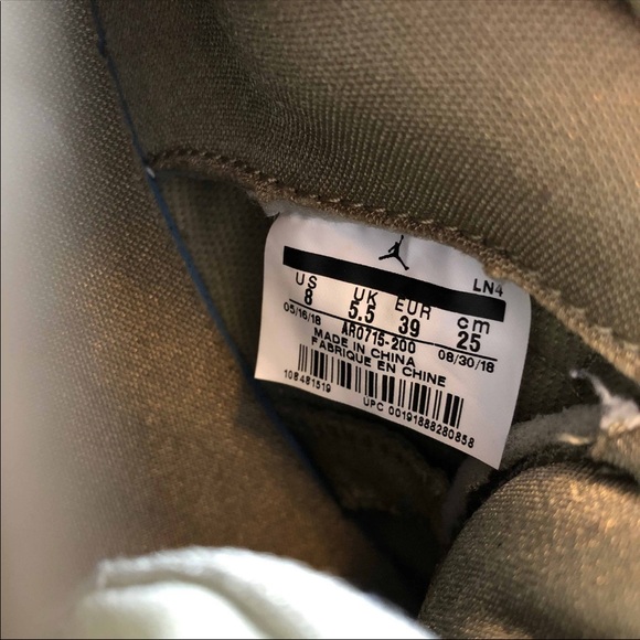 Size 8 Women’s Air Jordan 11 Retro ‘Olive Lux’ - Picture 4 of 4